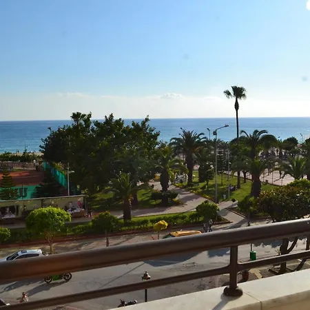 Destino Otel 2*