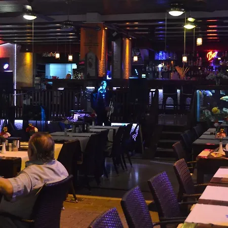 Destino 2* アランヤ