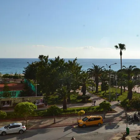 Destino 2* アランヤ