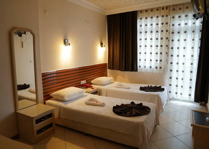 Destino Hotel 2*
