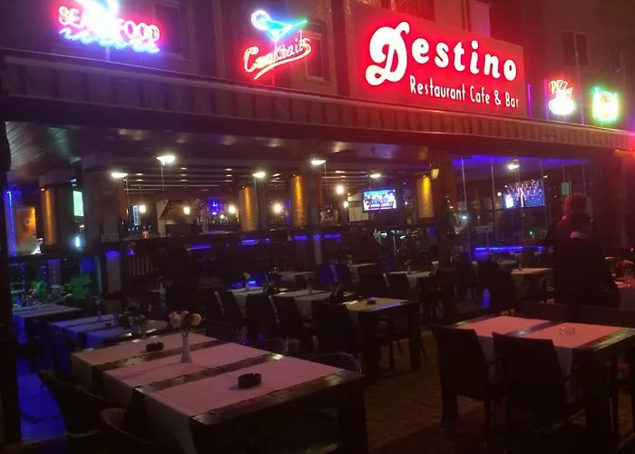 מלון Destino אלאניה